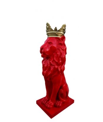 DUŻY SIEDZĄCY LEW W KORONIE...